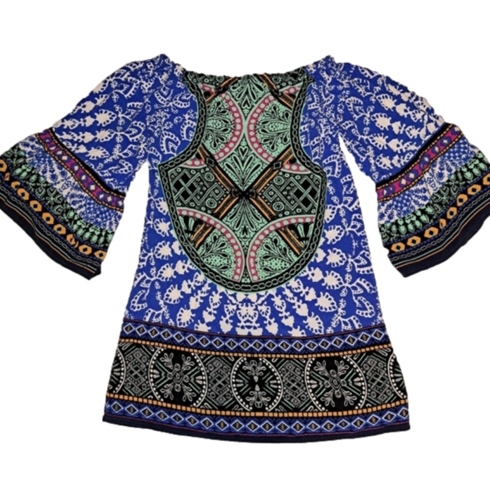 Women's szS Flying tomato top. Beautiful. Great condition.